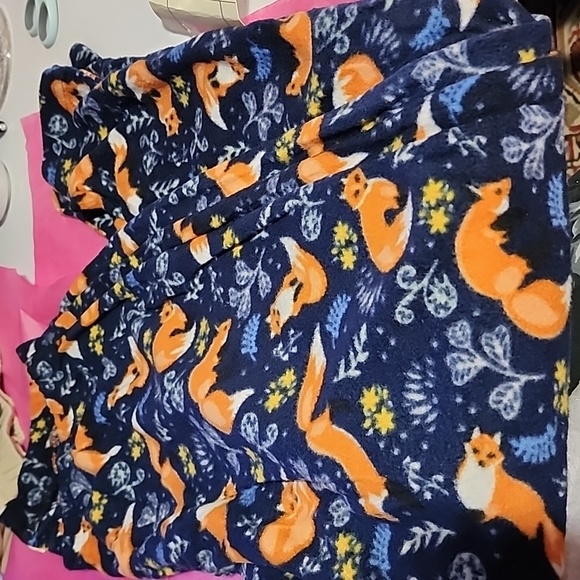 NEW IN PACKAGE  - BOBBIE BROOKS LADIES TWO PIECE PJ SET  SIZE  ( MEDUIM  ). - Picture 7 of 9